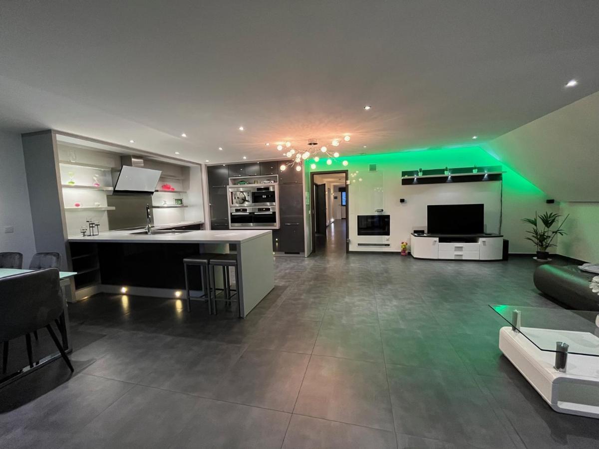 Апартаменты Loft De Prestige Au Pied Du Circuit Франкоршамп Экстерьер фото